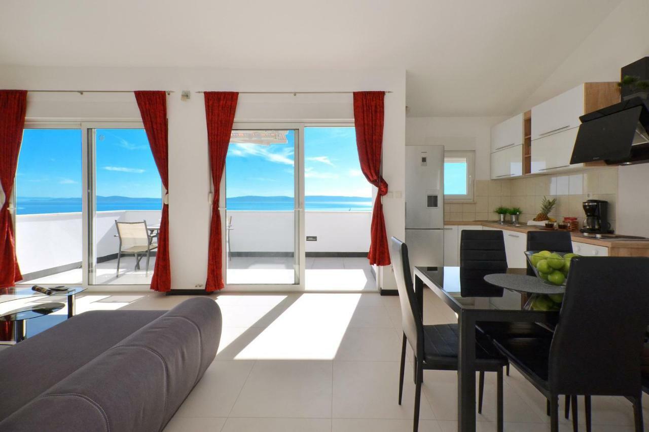 Stunning View With Pool Apartament *