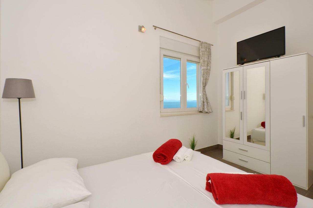 Apartman Stunning View With Pool *